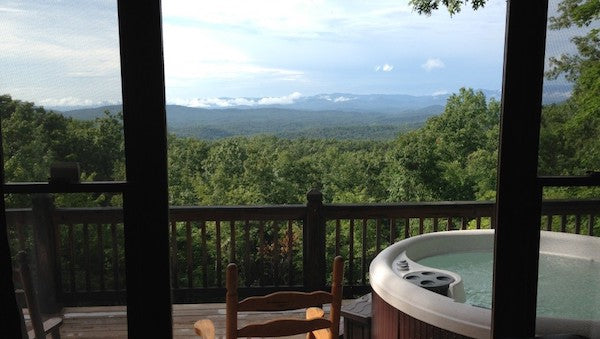 Top 10: The Best Views From A Hot Tub