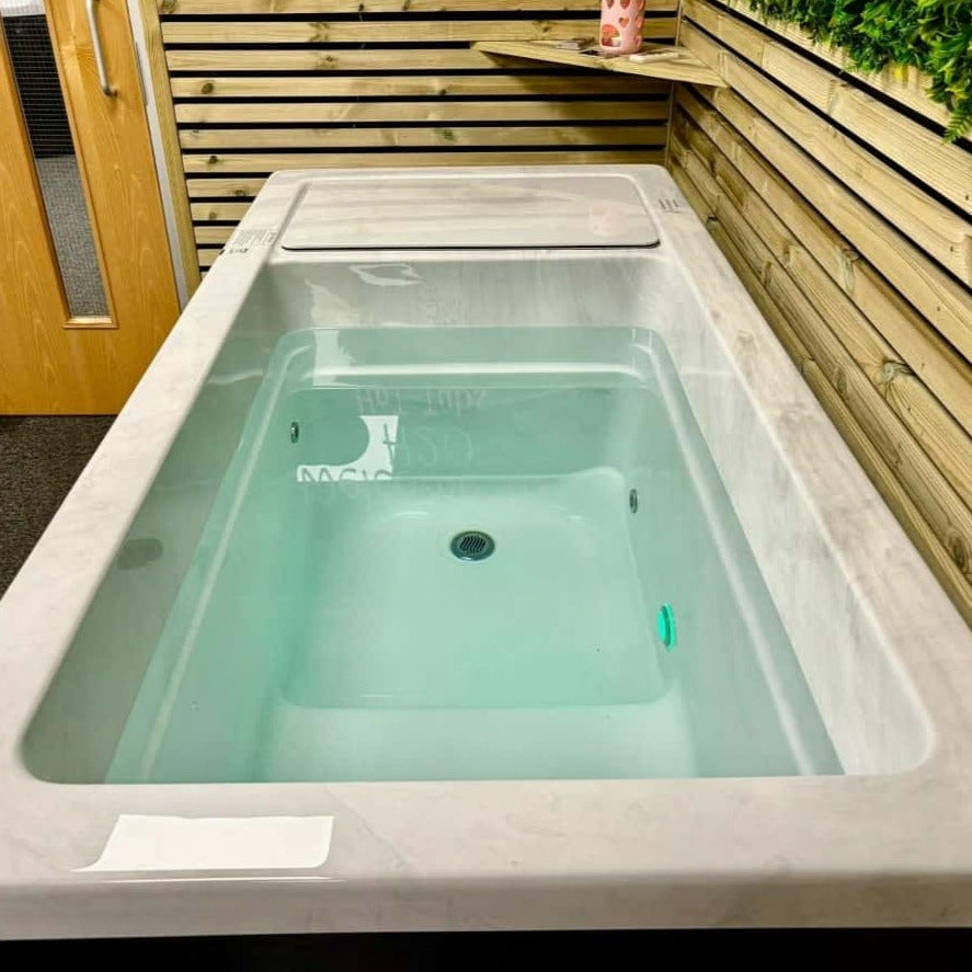 ice bath and chill tub by H2O