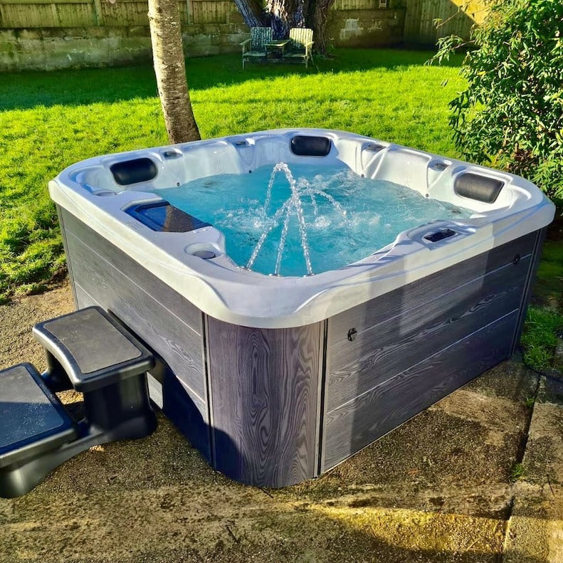 Retreat Plus (13A Plug & Play) hot tub by H2O Hot Tubs