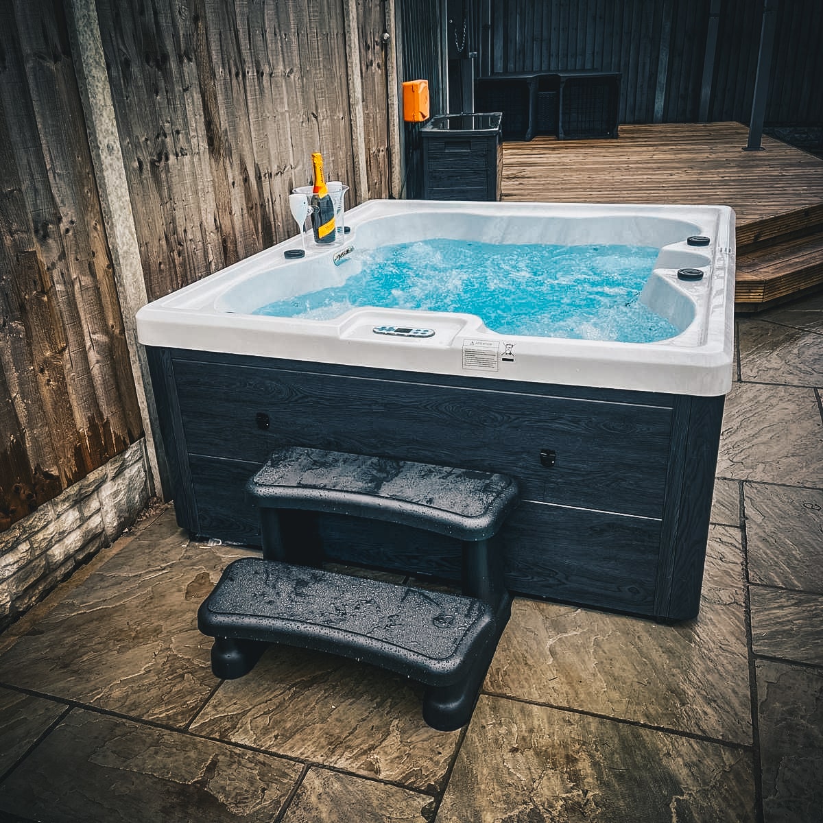 Pure Bliss (13A Plug & Play) by H2O Hot Tubs