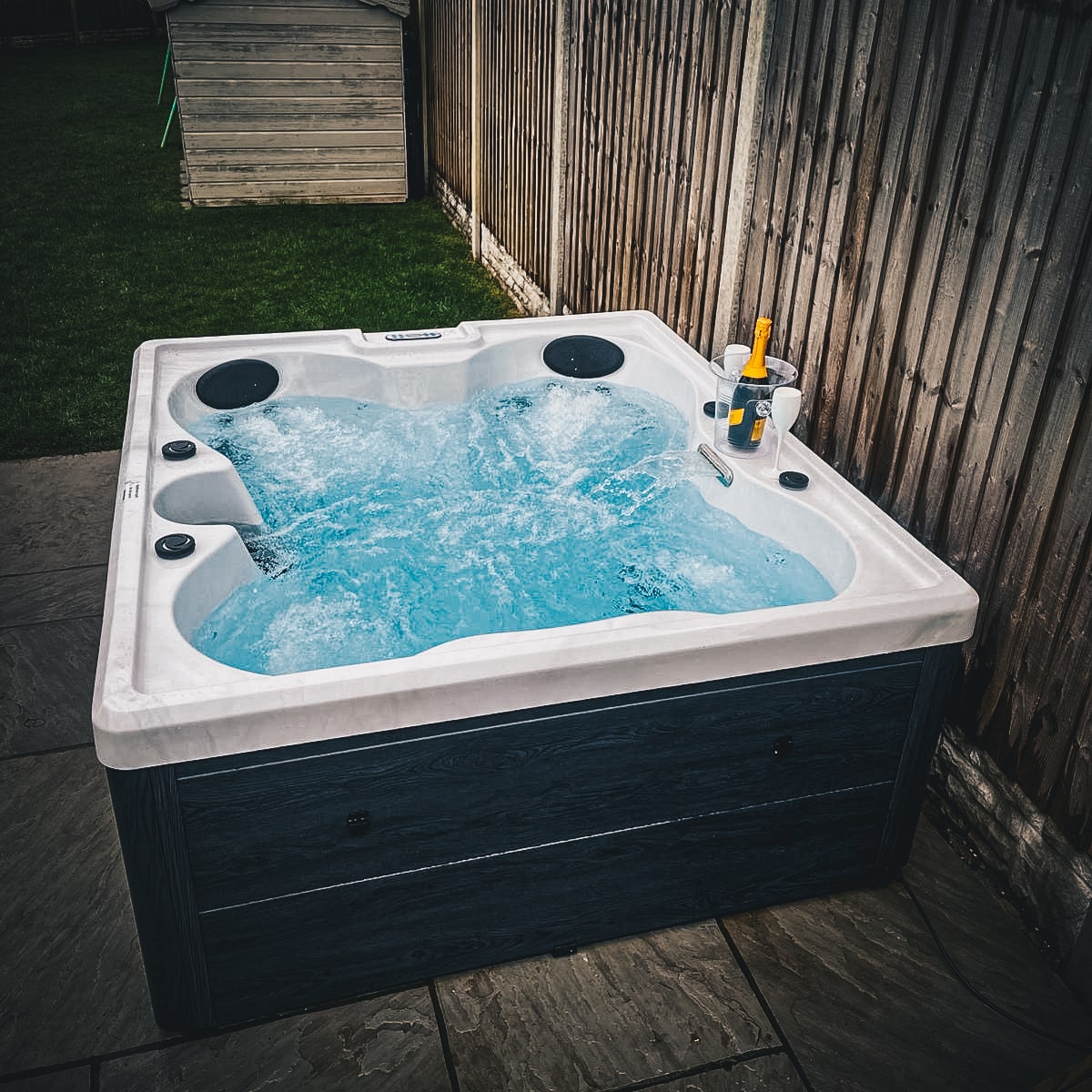 Pure Bliss (13A Plug & Play) by H2O Hot Tubs