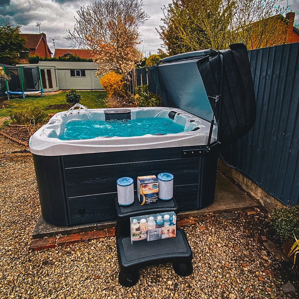 Retreat Plus plug and play hot tub in a garden